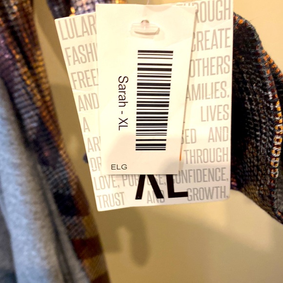 Women’s  Lularoe mid-calf length Metallic Sarah Cardigan w pockets sz XL NWT - Picture 6 of 7